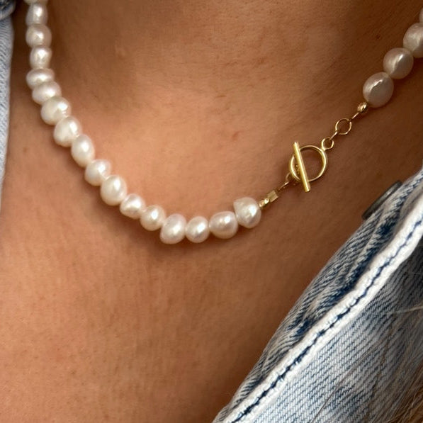Fresh Water Pearl 16" Necklace