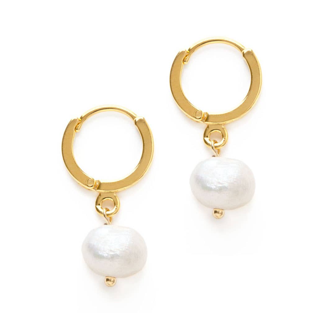 Earring Huggie Fresh Water Pearl