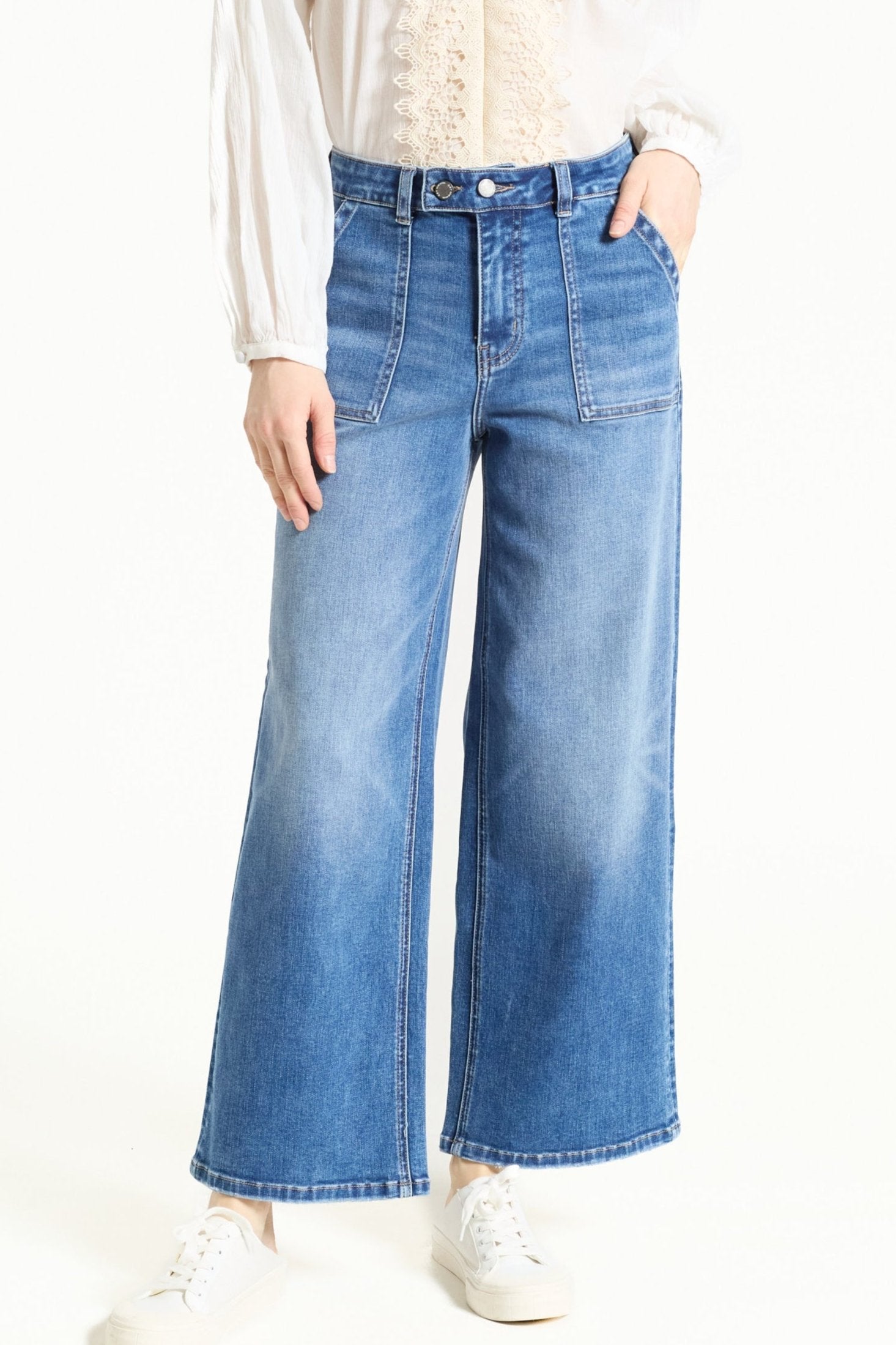 Utility Pocket Wide Leg Denim Pant