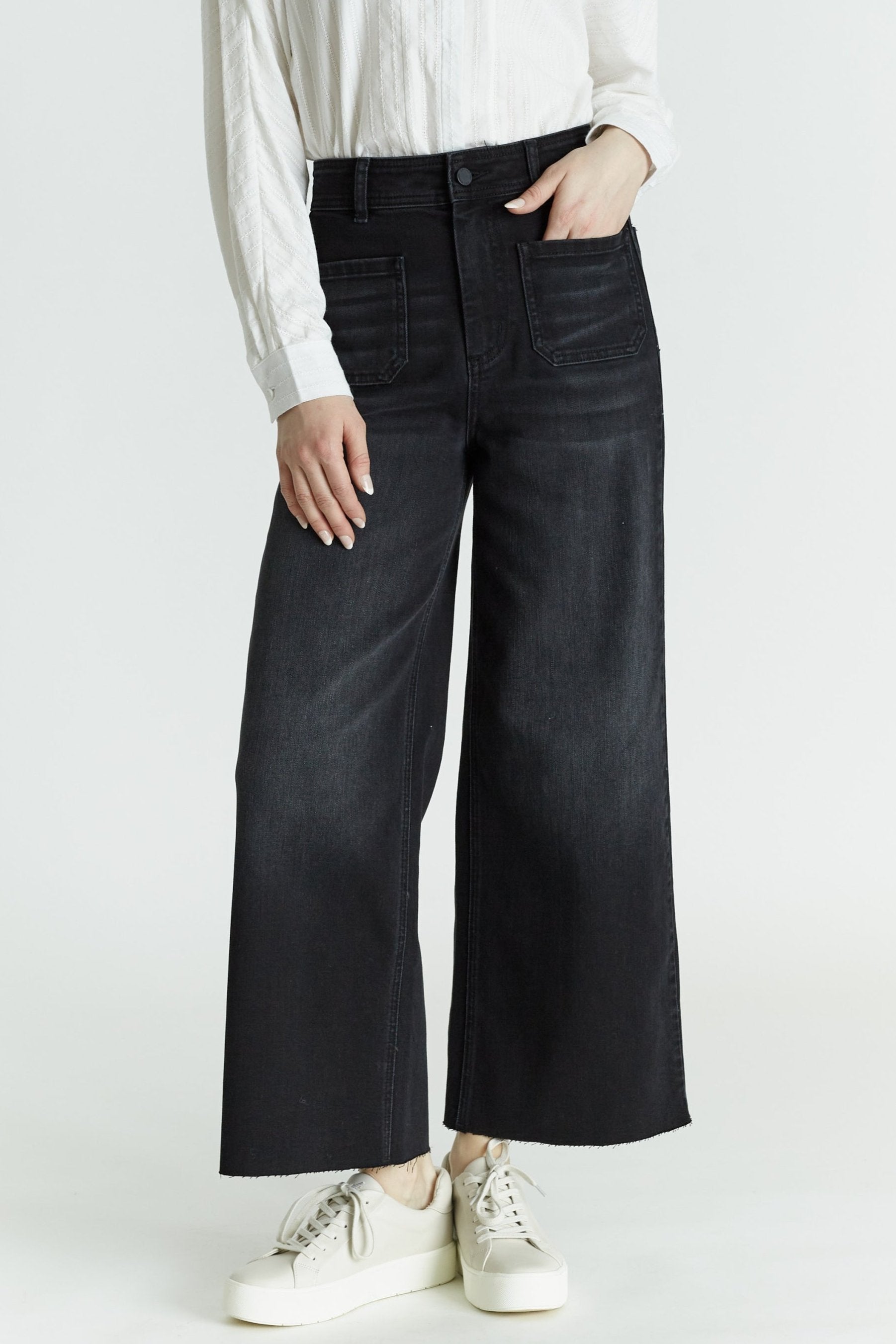 Willa Pocket Black Denim Wide Leg Pant